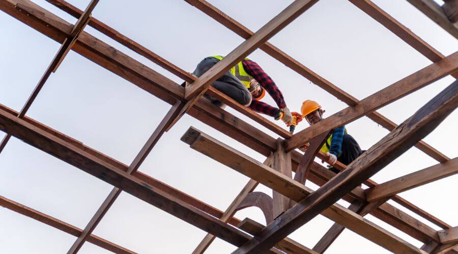 Professional gutter cleaning services in Sunshine, LA